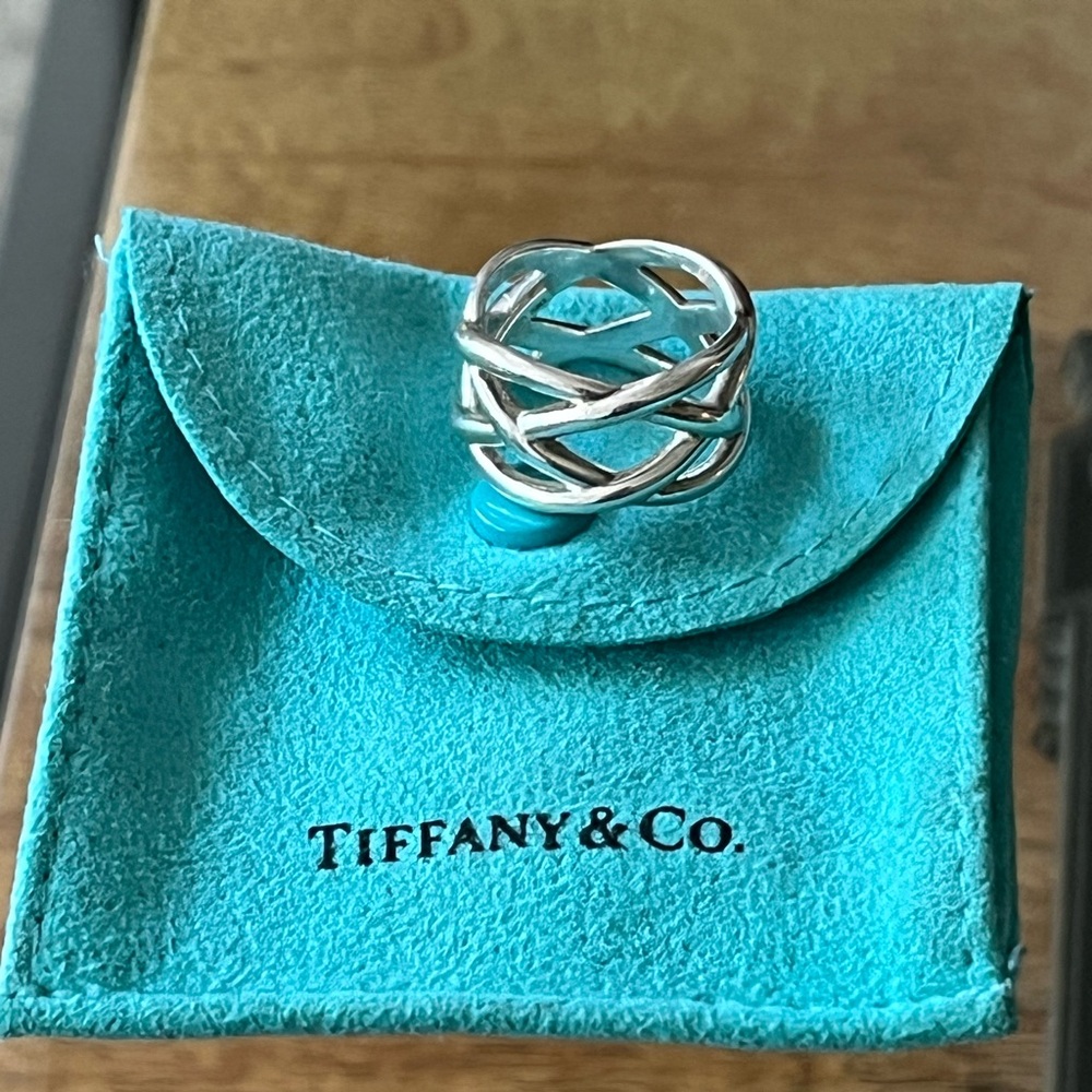 Tiffany & Co sterling silver Braided Celtic Knot Weave ring. Size 6.5